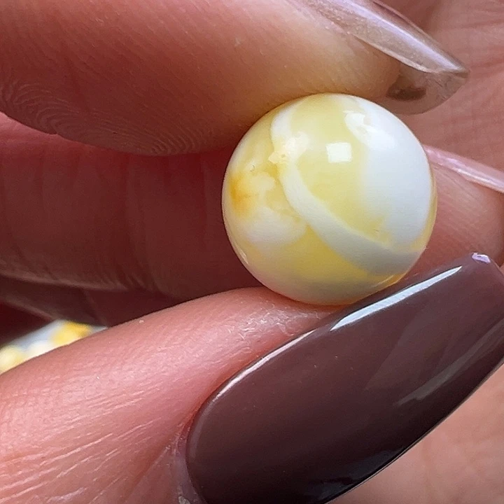 蜜蜡未镶嵌珠宝奇石