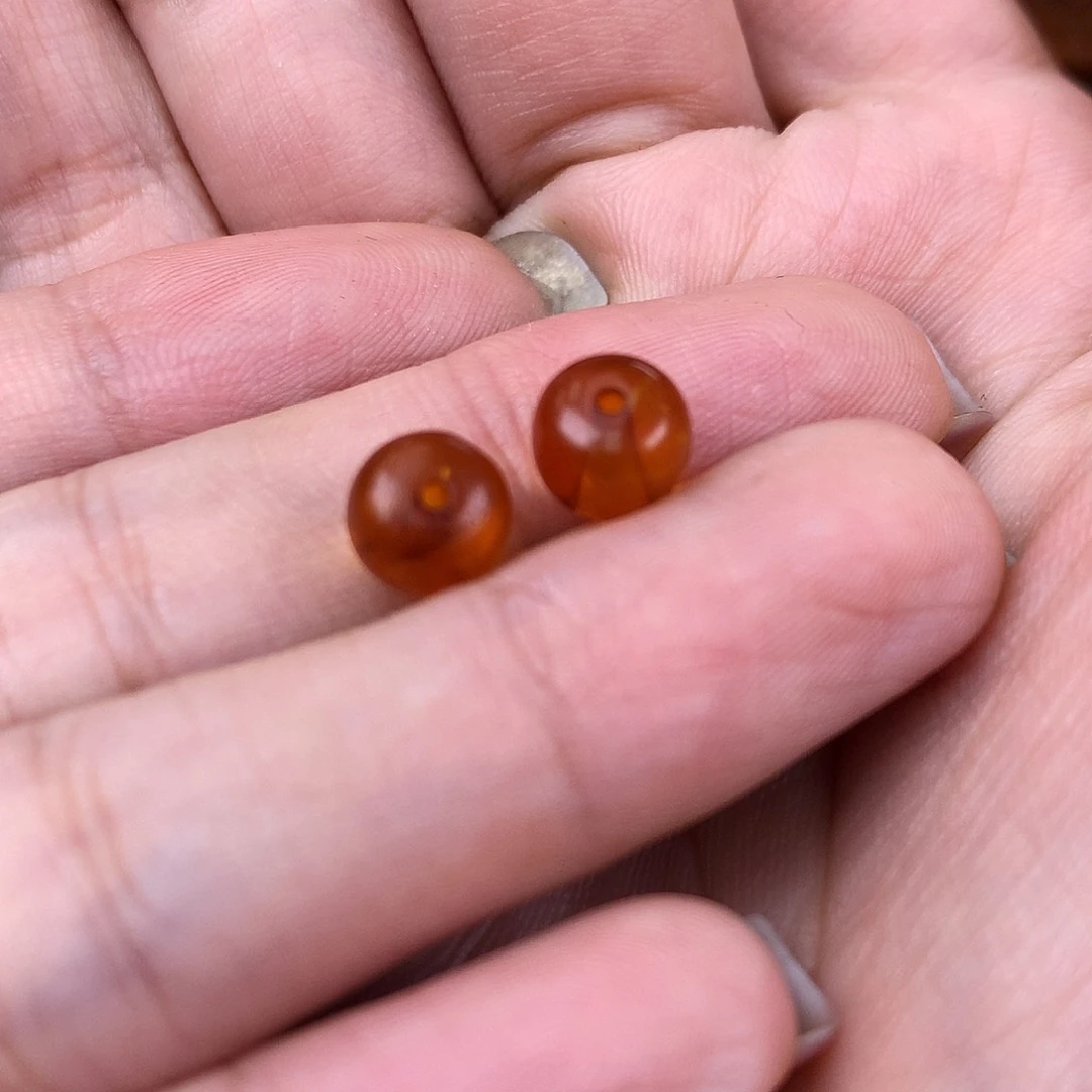 未镶嵌琥珀珠宝奇石