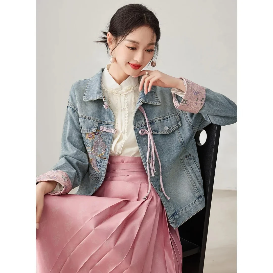 JIRUIMAN/吉瑞曼新中式重工刺绣国风盘扣短款牛仔女式外套F074
