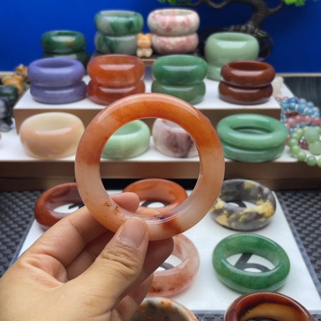 石英质玉未镶嵌手镯