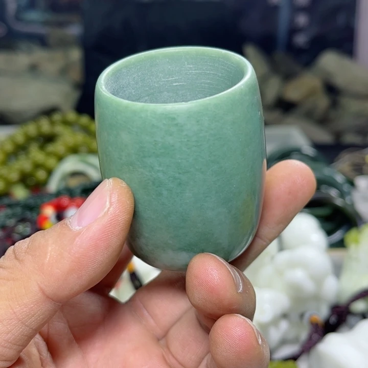 蛇纹石玉水杯未镶嵌