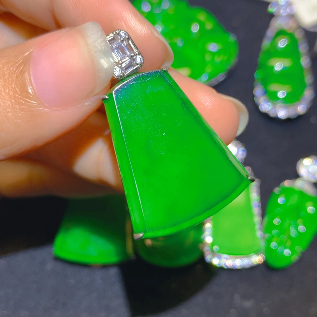 翡翠银S925镶嵌颈饰