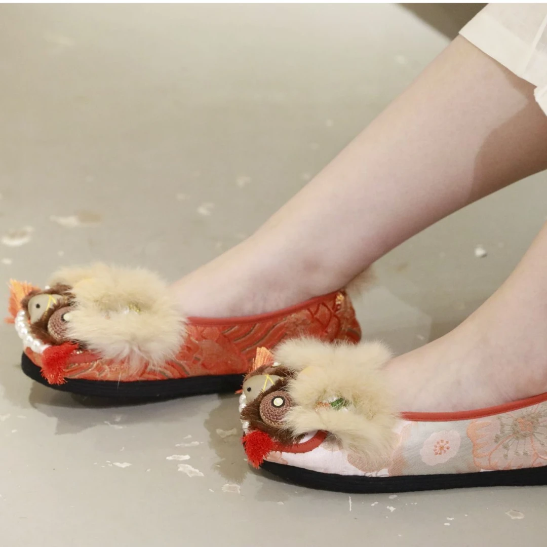 花针匠非遗手工老虎鞋