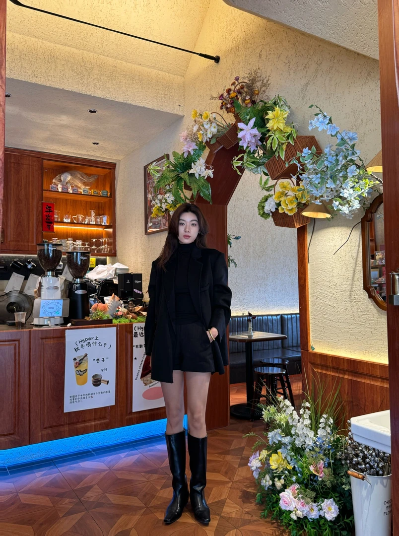 【六六专属】女通勤秋冬极简风毛呢外套短款宽松型常规款1.0