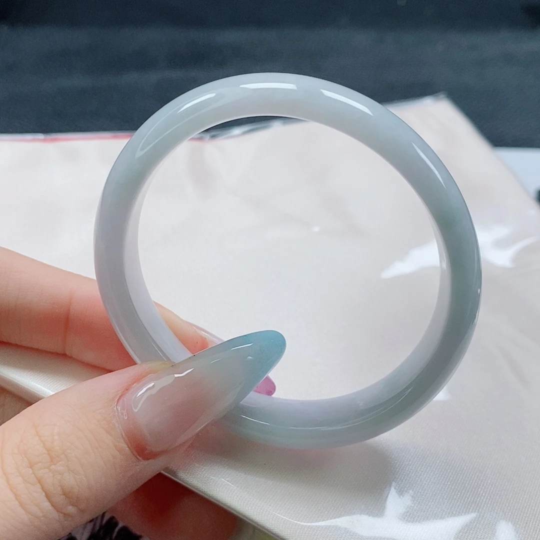 【闪购商品】未镶嵌手镯（贵妃镯）翡翠449号