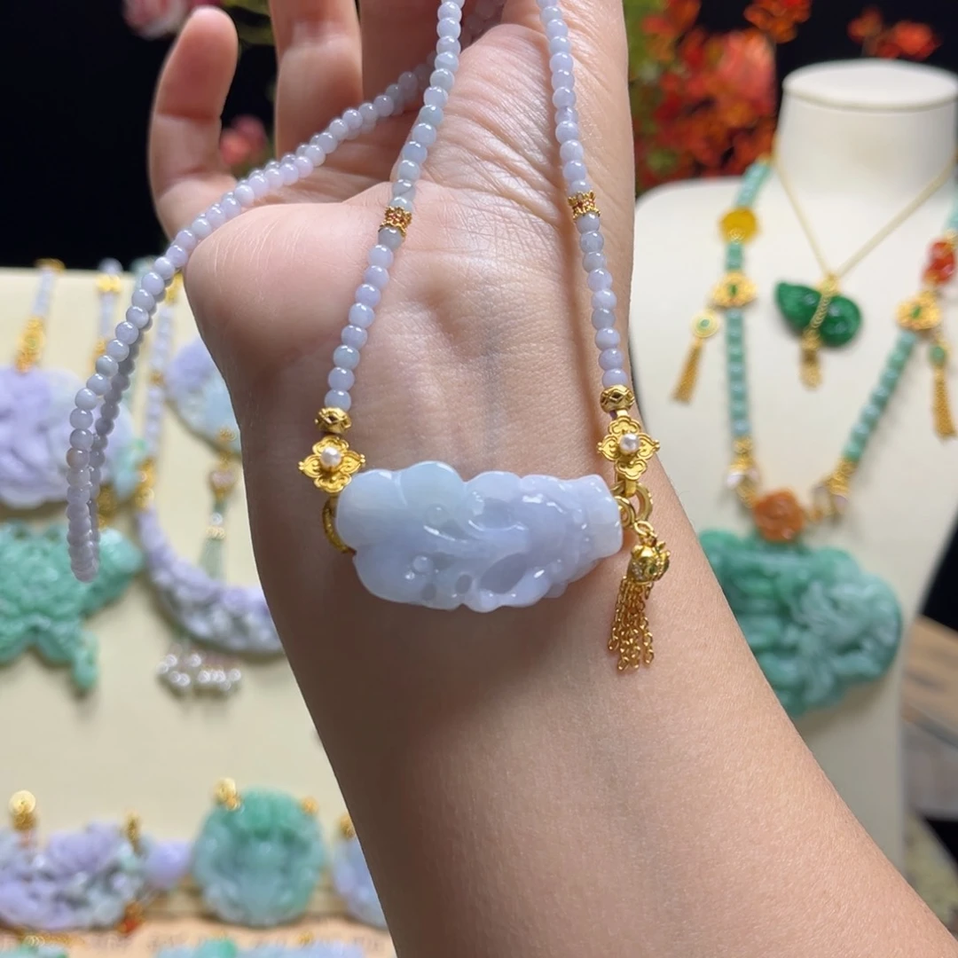 翡翠颈饰未镶嵌紫翡貔貅锁骨