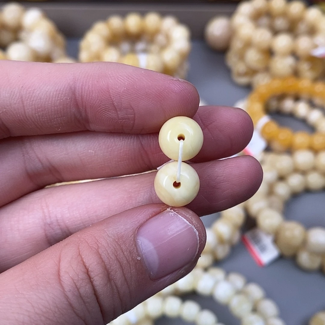 ****8蜜蜡未镶嵌珠宝奇石