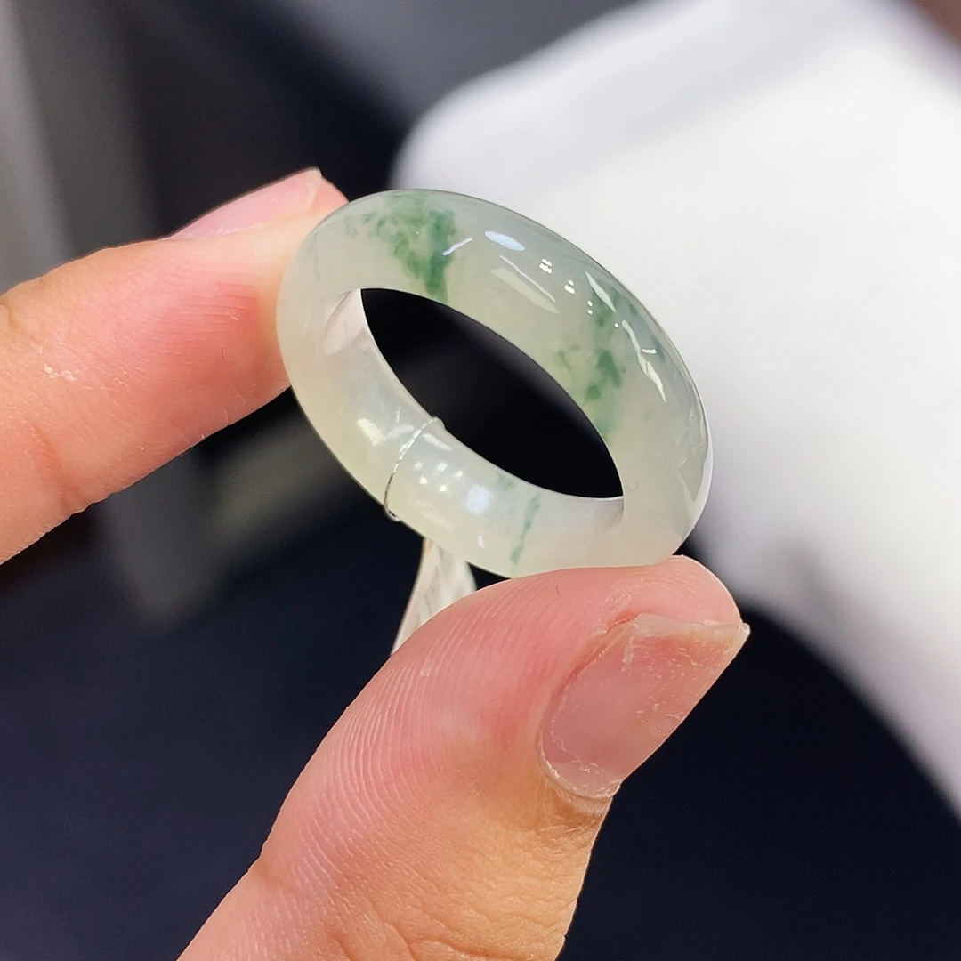油***司翡翠未镶嵌戒指18号