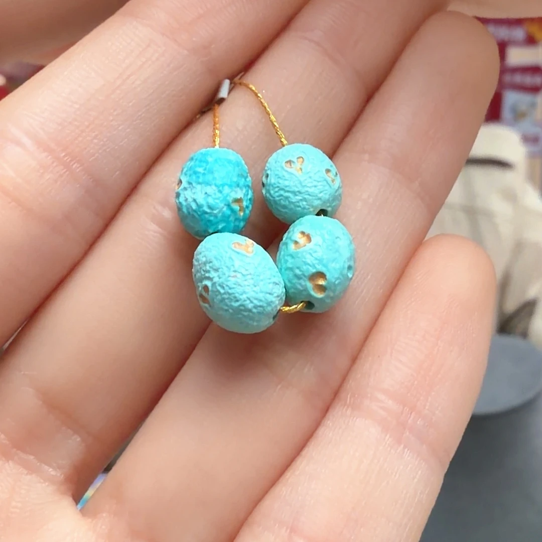 绿松石未镶嵌颈饰