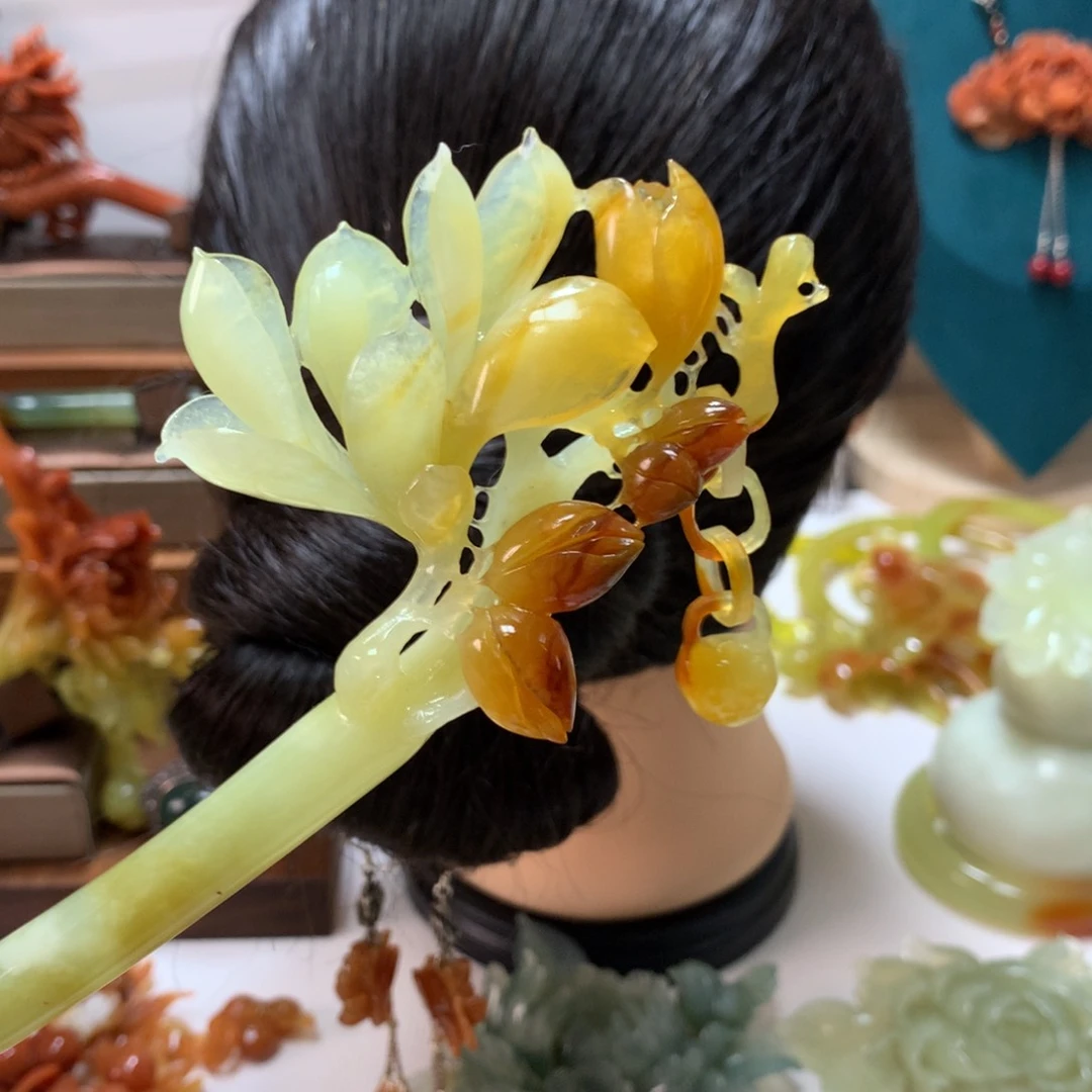 蛇纹石玉发饰未镶嵌山****）