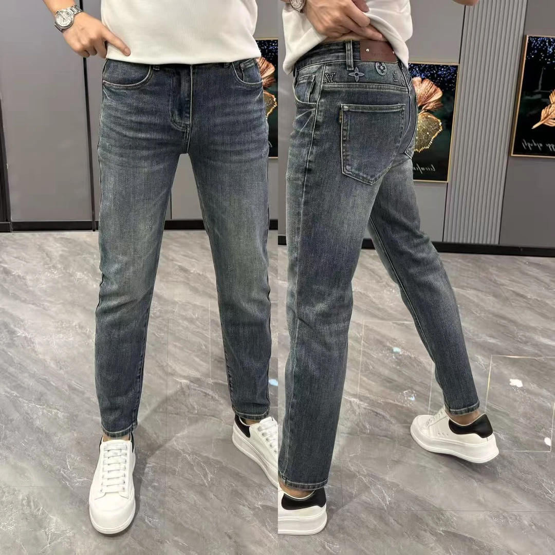 牛仔裤男款爆款2025新款小脚裤男潮流拼接压花长裤秋冬新款男裤帅