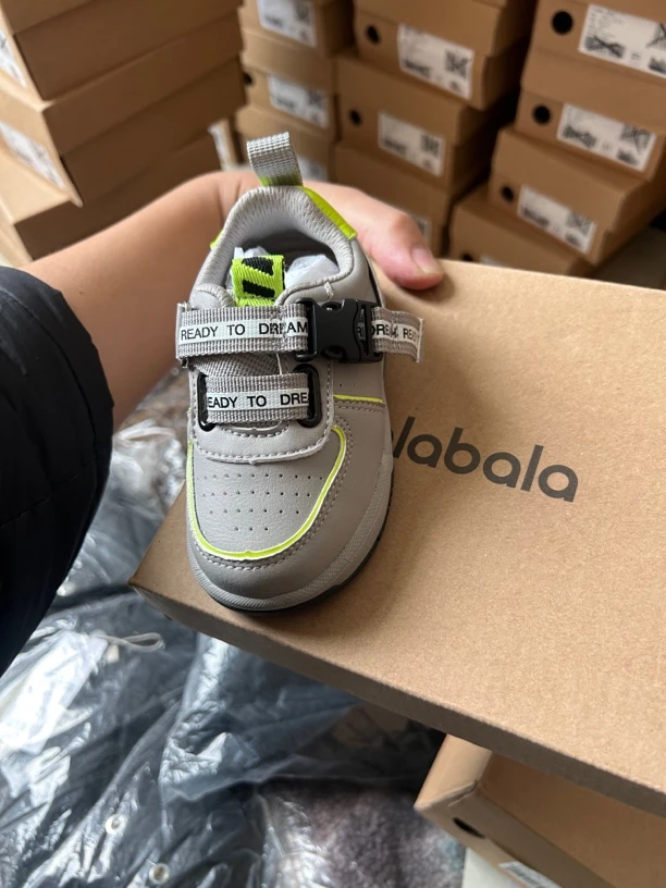 巴拉婴童学步鞋 21码 适合脚长130