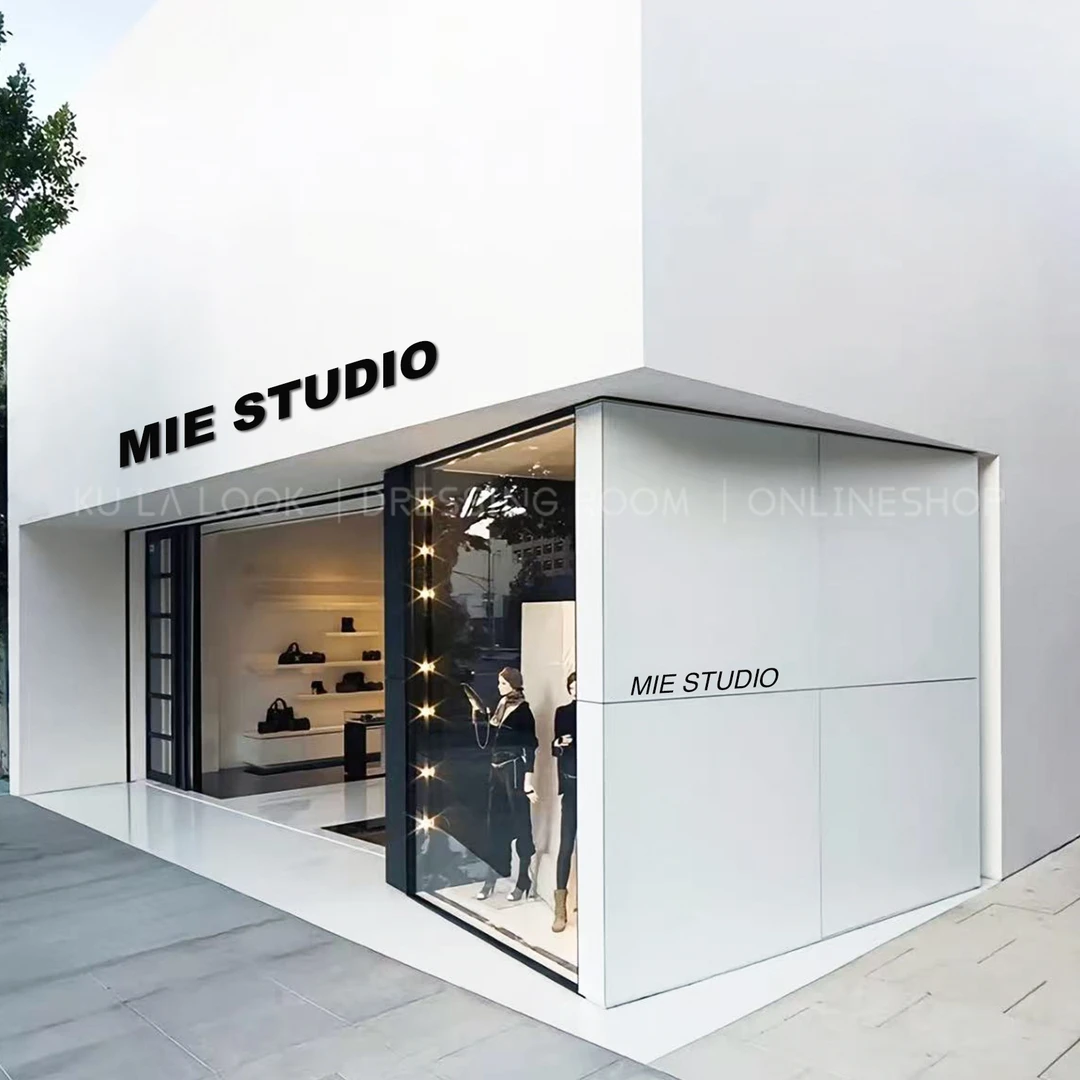 【郭老板TG】M系学姐镂空针织白色polo衫 #076