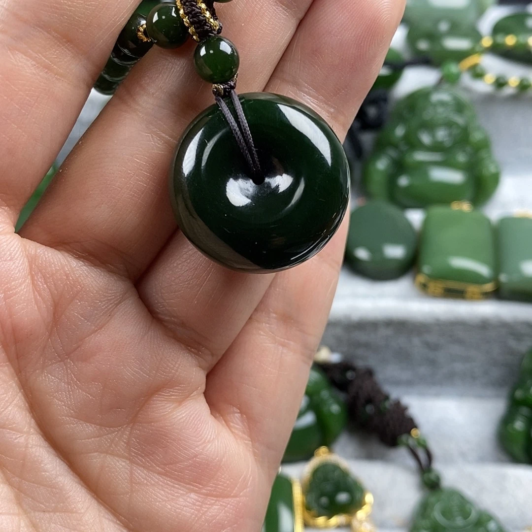 和田玉（碧玉）未镶嵌颈饰