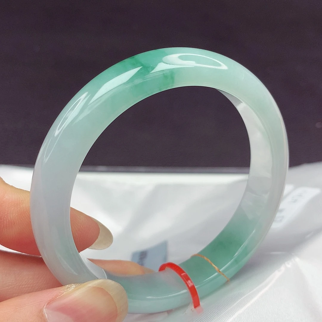 翡翠手镯未镶嵌55圈+458