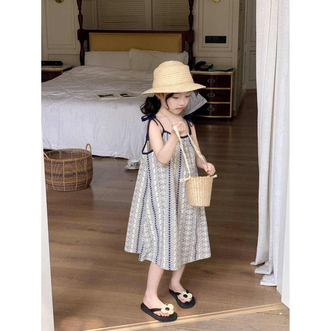 2025夏季新款童装韩版洋气碎花薄款系带女童连衣裙无袖吊带背心裙