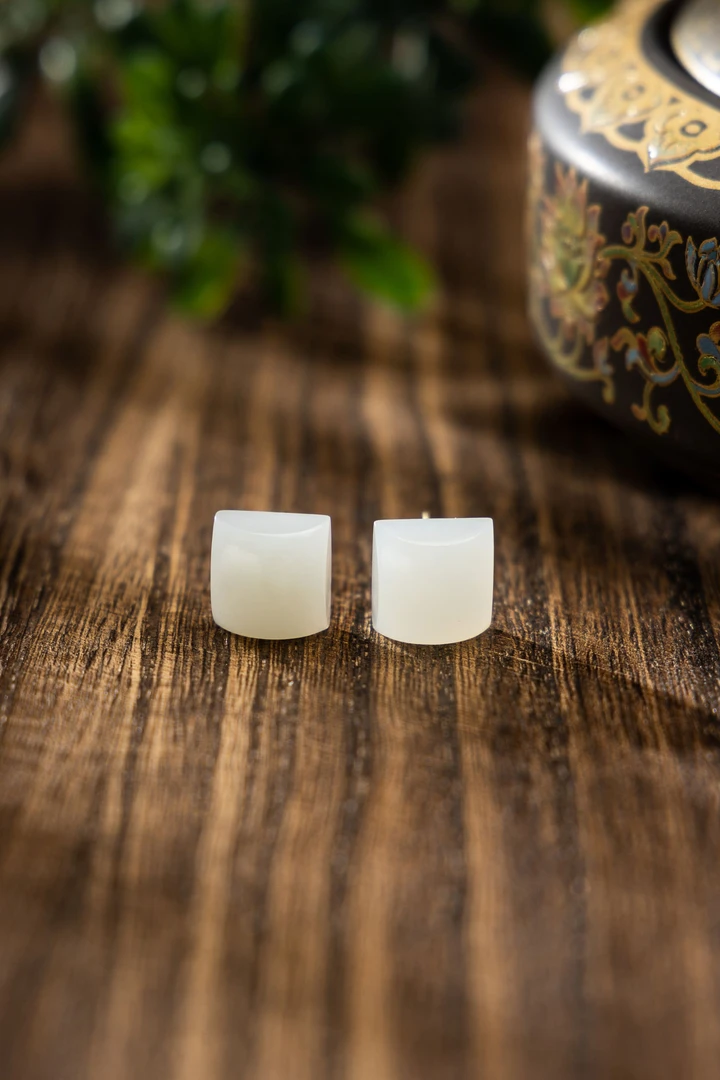 【央博玉】18k和田玉方形耳饰-YB94920064-多样性发一|BHT4