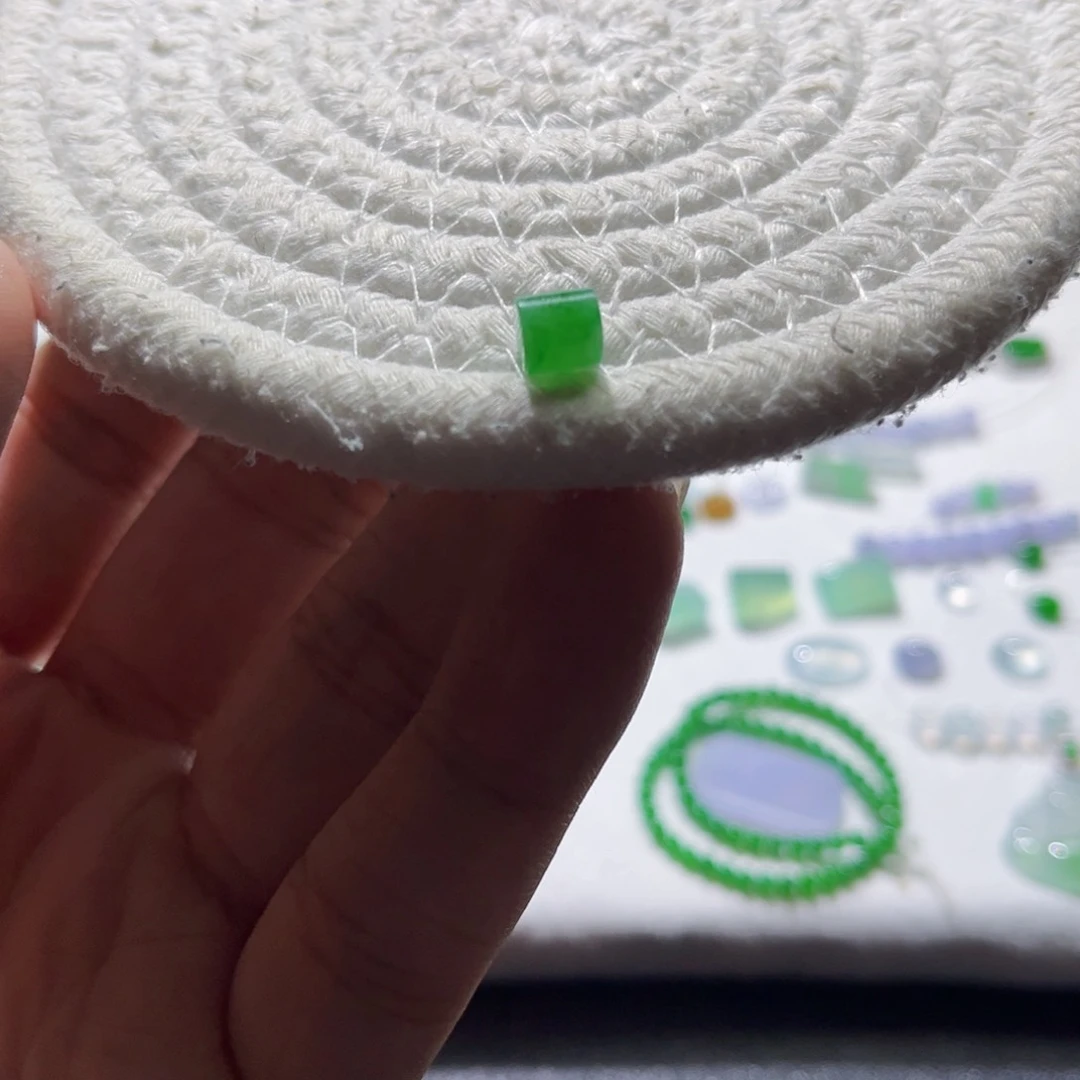 散珠翡翠裸石6mm