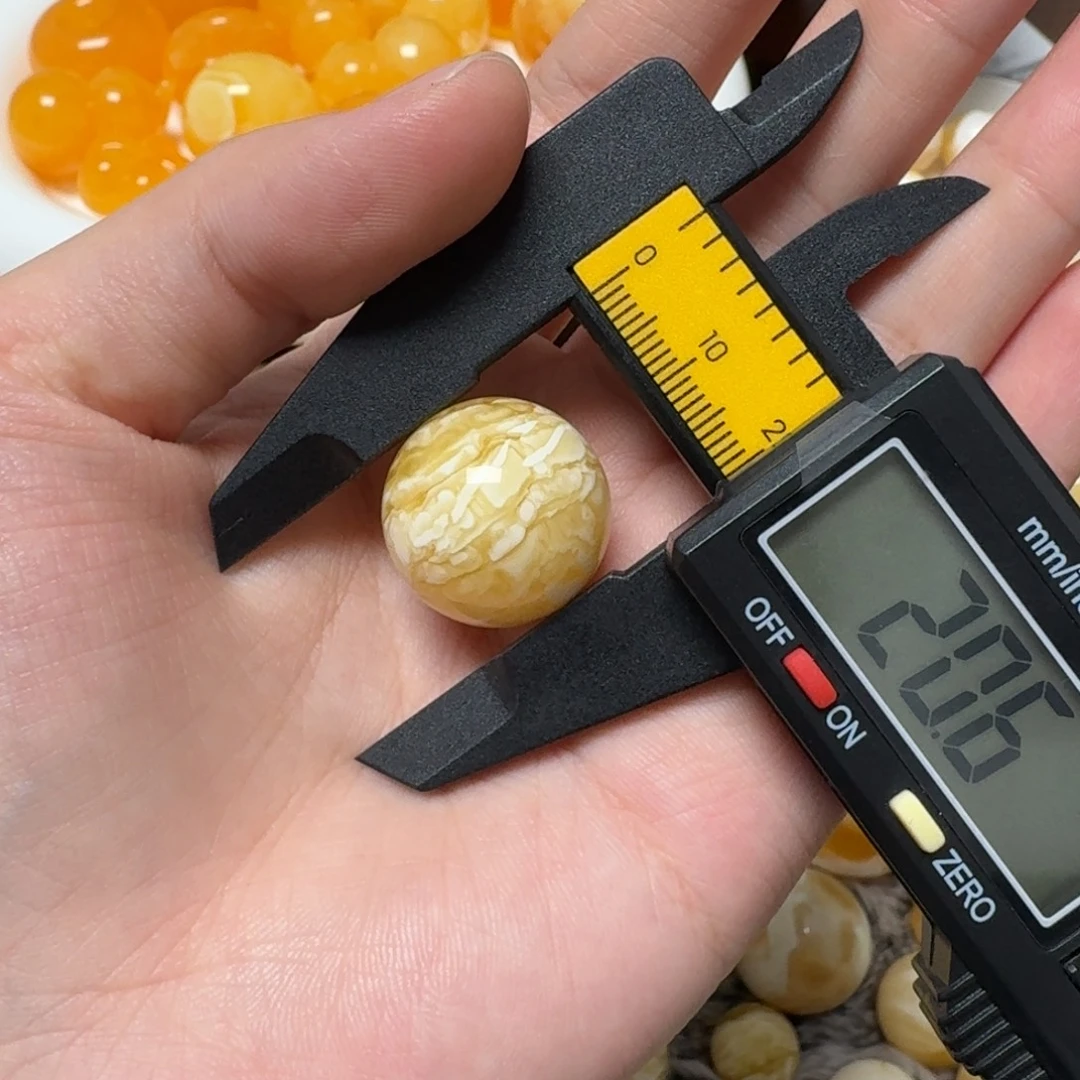 琥珀未镶嵌裸石蜜蜡圆珠