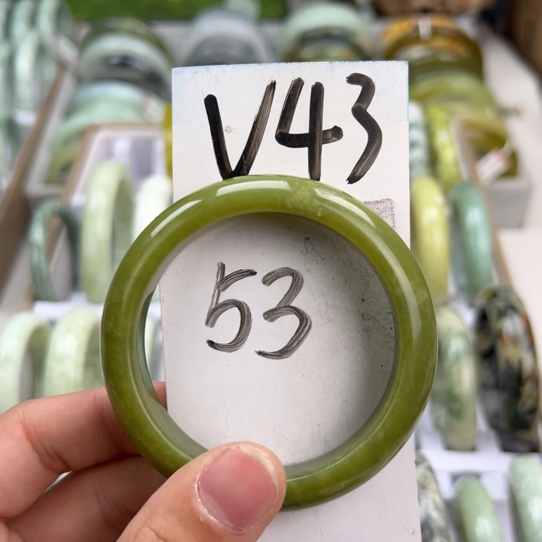 岫玉手镯未镶嵌天然岫玉