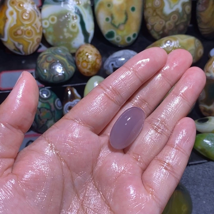 未镶嵌玛瑙/玉髓珠宝奇石A****y