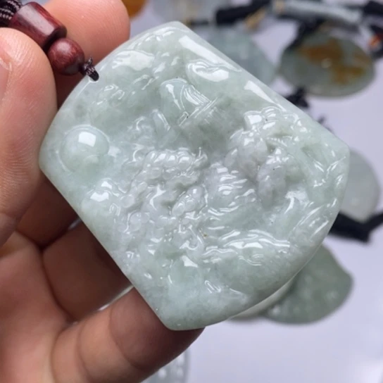 翡翠未镶嵌颈饰翡翠