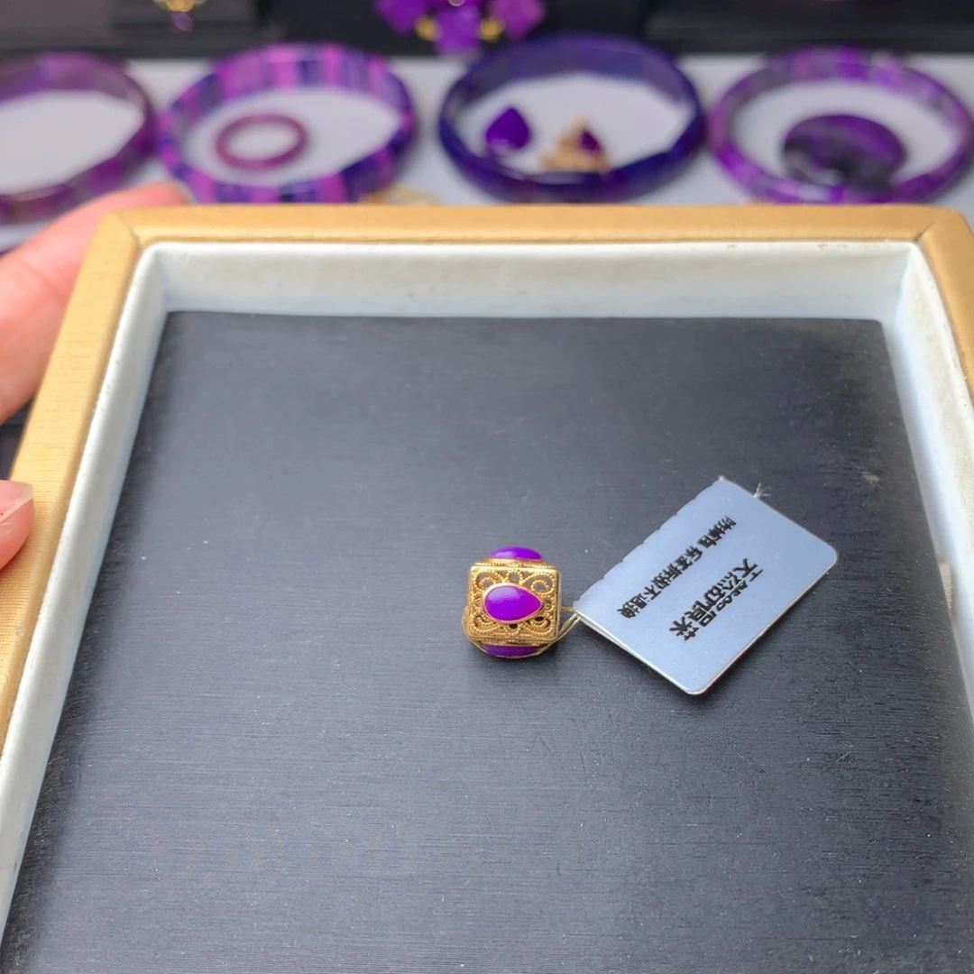 苏纪石（舒俱来）18K金镶嵌吊坠