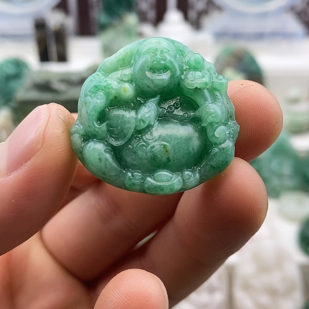 独山玉未镶嵌颈饰