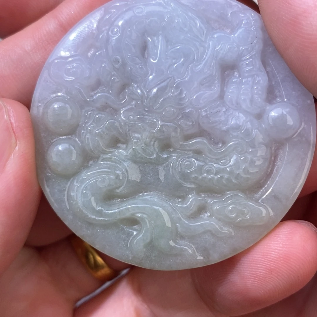 汪***哥翡翠未镶嵌颈饰翡翠