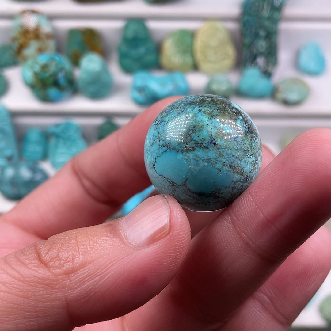 绿松石未镶嵌颈饰