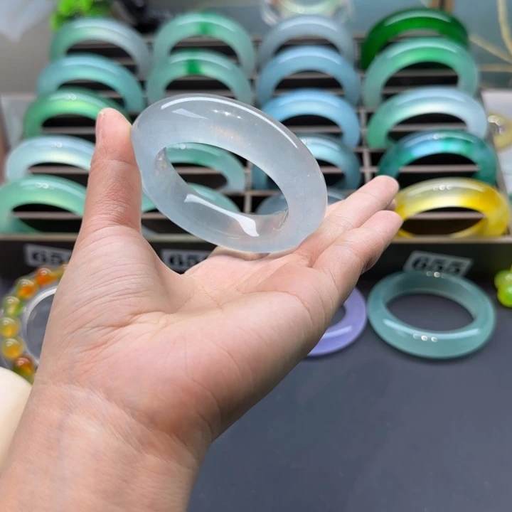 玉蕊*宝时尚飘花手镯226