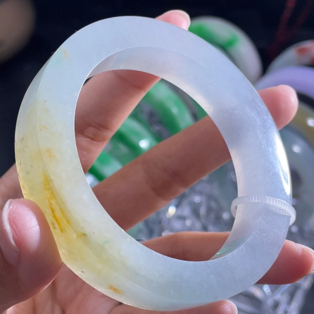 未镶嵌手镯定制翡翠