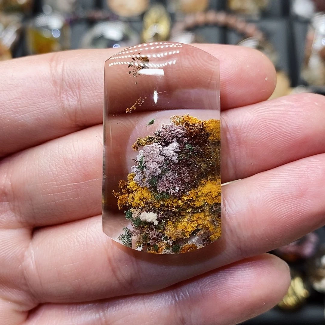 水晶颈饰未镶嵌还****吧天然精致水晶吊坠