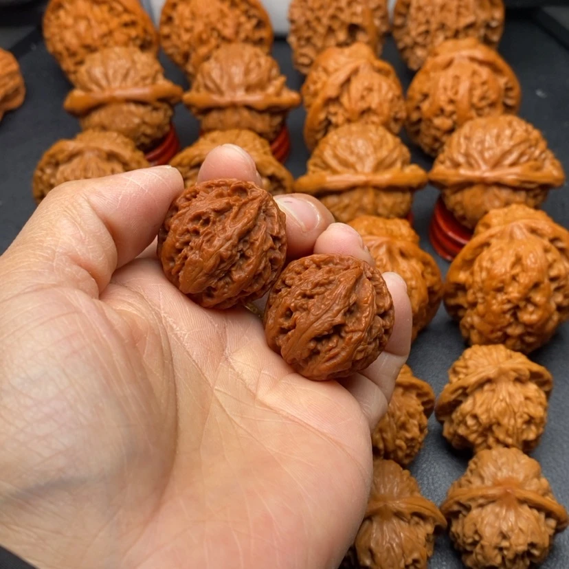 【闪购商品】文玩核桃把件小粗筋