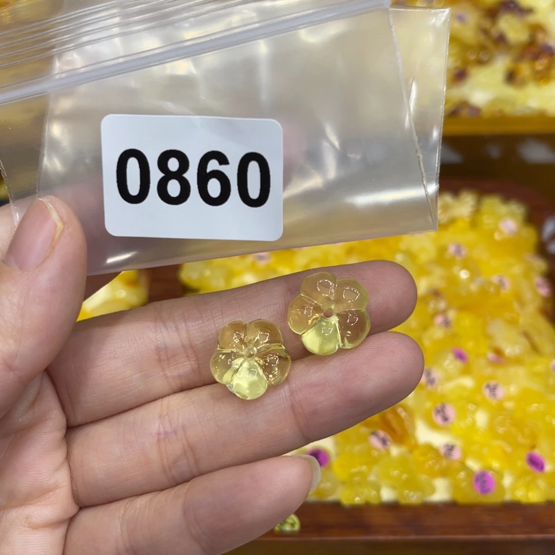 琥珀珠宝奇石未镶嵌