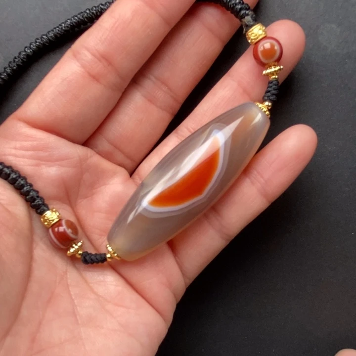 玛瑙/玉髓颈饰未镶嵌