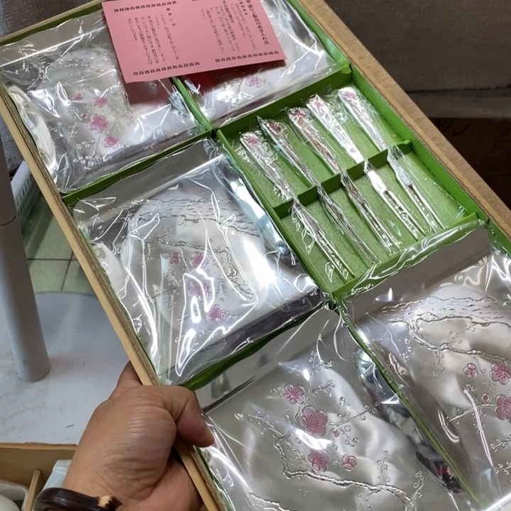 瓷片哈哈哈哈哈哈哈哈哈