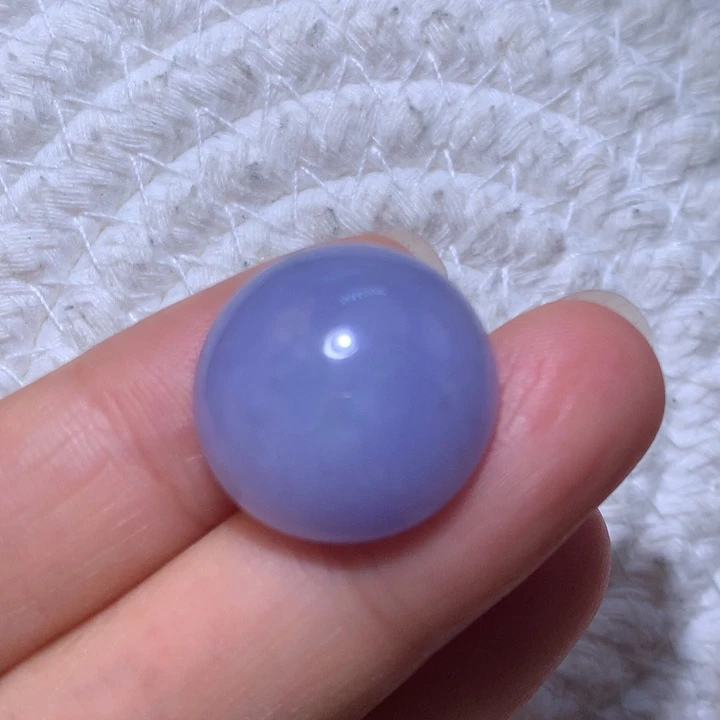 翡翠散珠浓紫蛋面