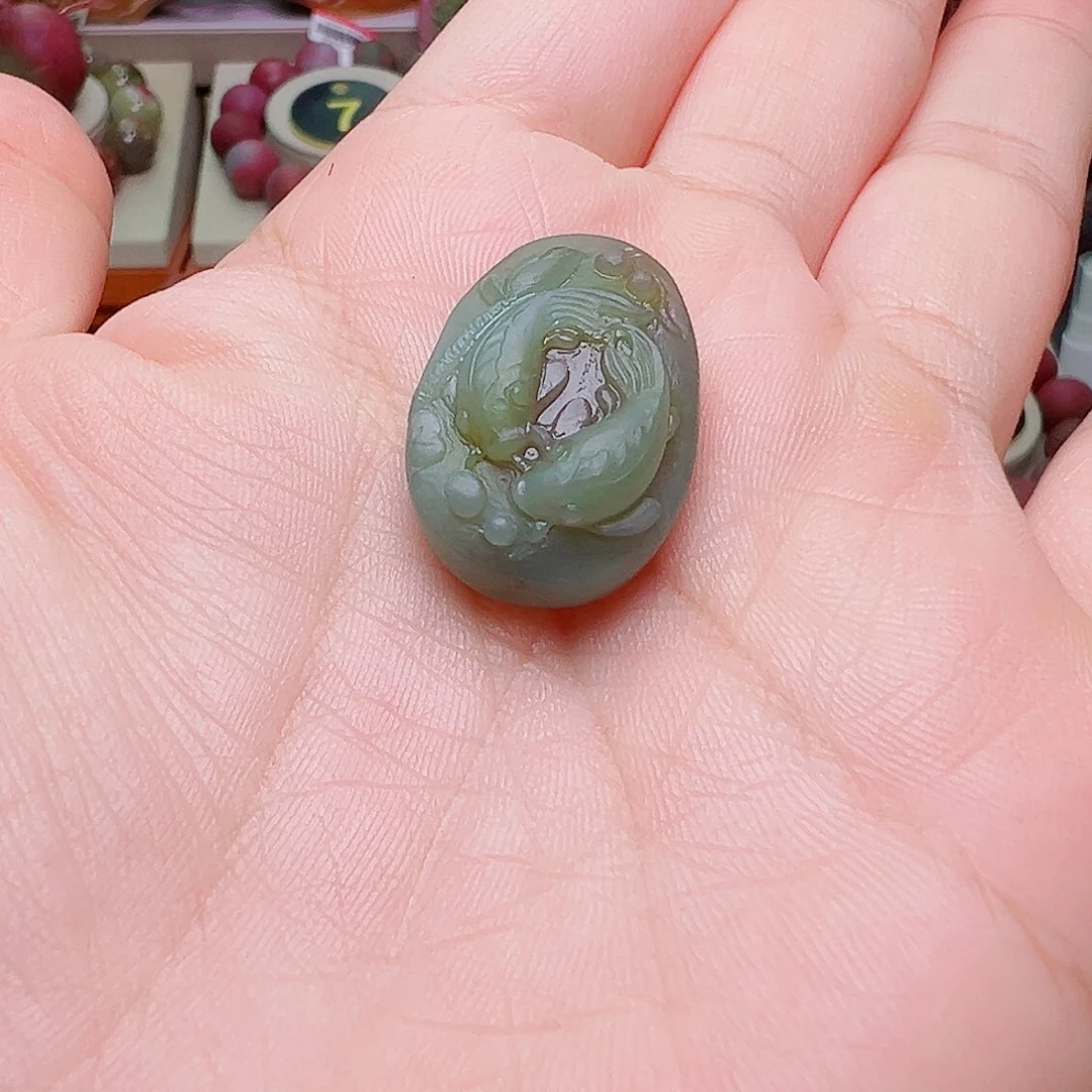 盐源未镶嵌定制石英质玉水***