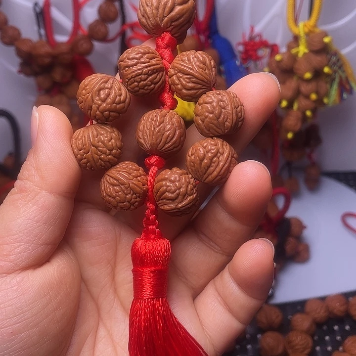 桃核吊坠龙纹桃枭