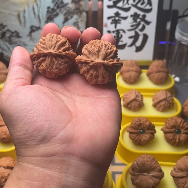 文玩核桃吊坠苹果园44