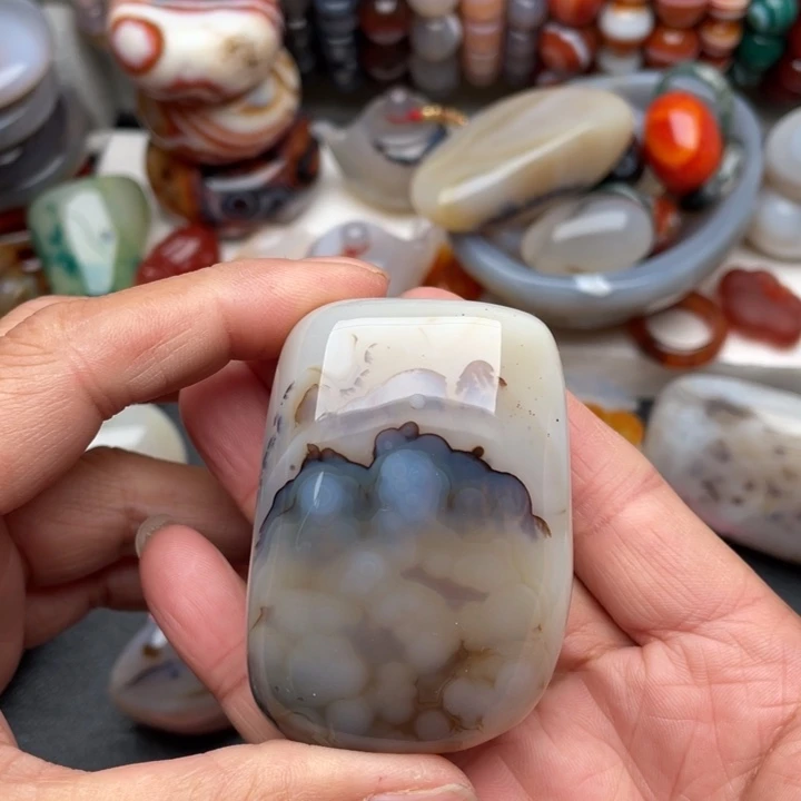 玛瑙/玉髓未镶嵌玉髓马达加斯加玉髓玛瑙