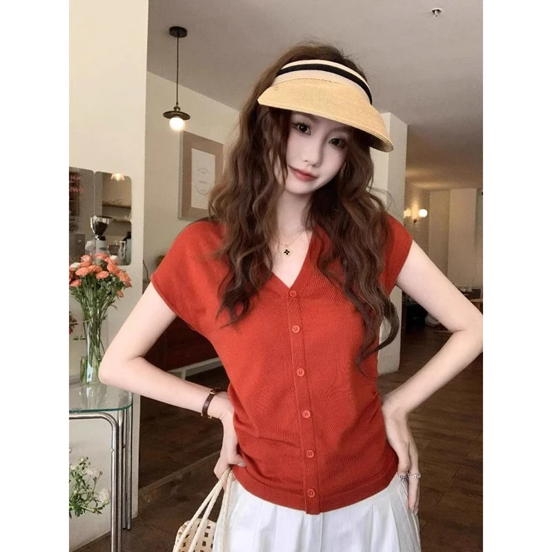 红色v领正肩短袖T恤女夏季设计感小飞袖修身显瘦冰丝针织开衫上衣