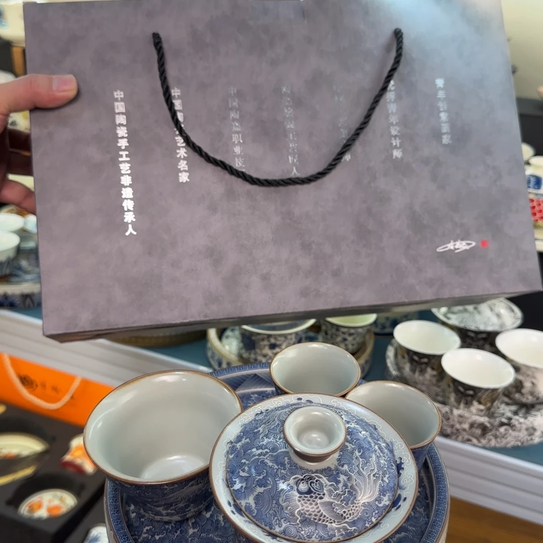 当代艺术展等活动的