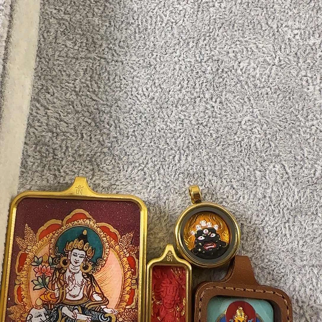 普贤唐卡➕1✖️3朱砂大黑天➕1.5圆大黑天➕2✖️2黄财