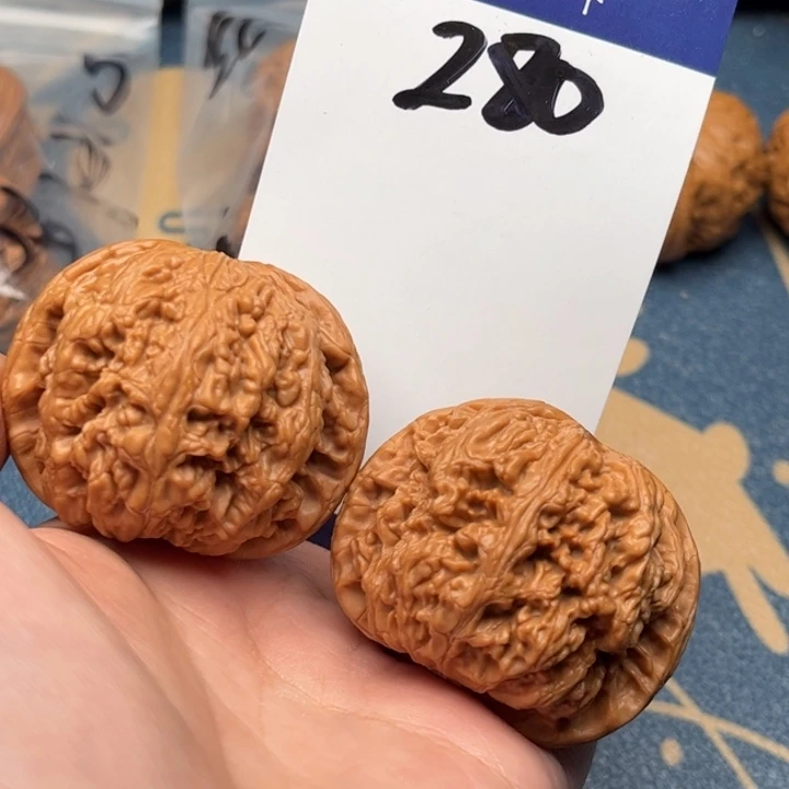 文玩核桃吊坠粗筋 45精修 280