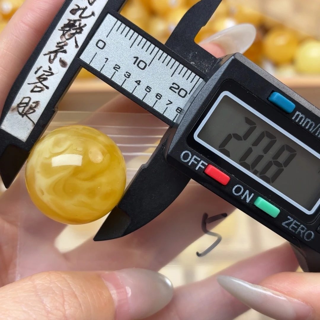 h***7蜜蜡未镶嵌裸石蜜蜡