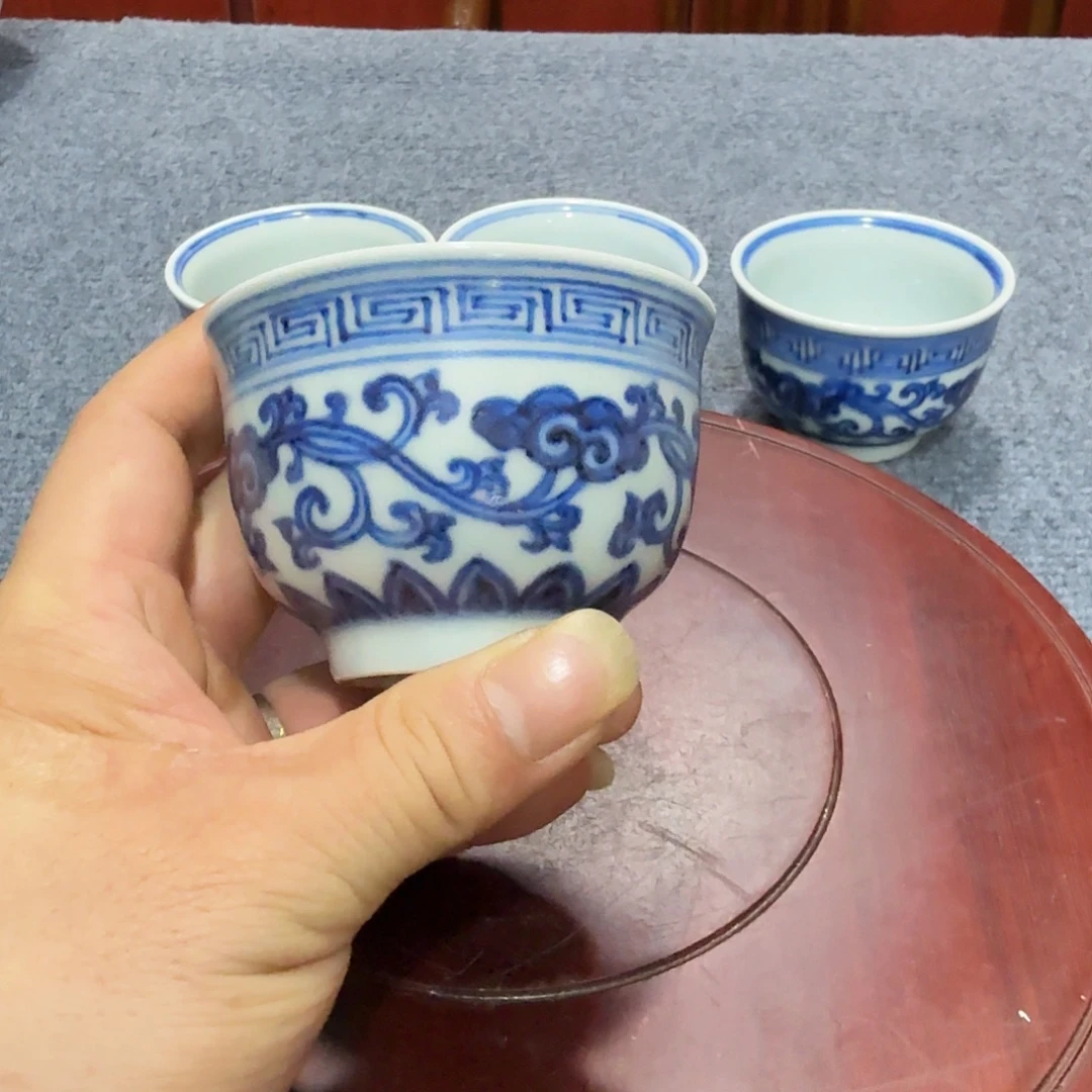 青***菜瓷片青花花卉纹饰主人杯