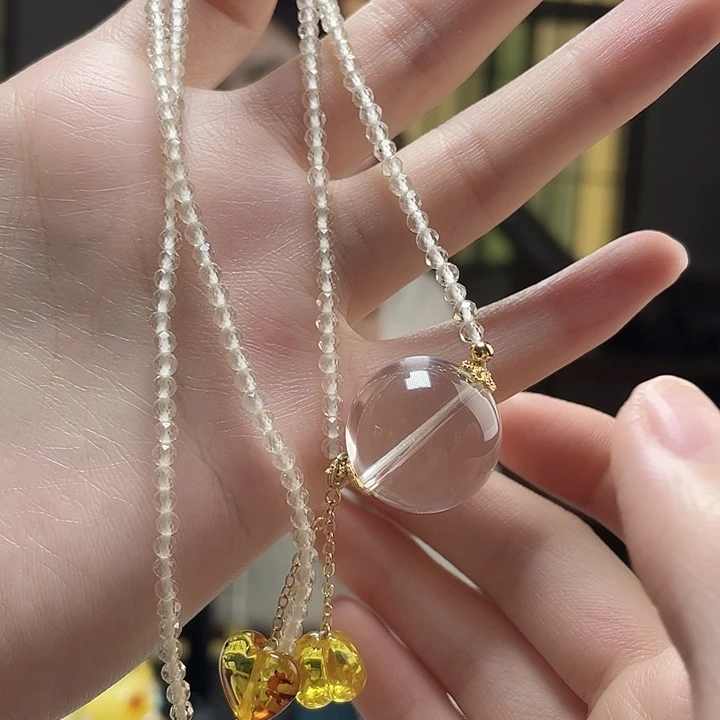 蜜蜡未镶嵌裸石吊坠