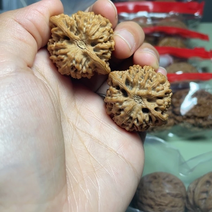 文玩核桃把件36秦闷